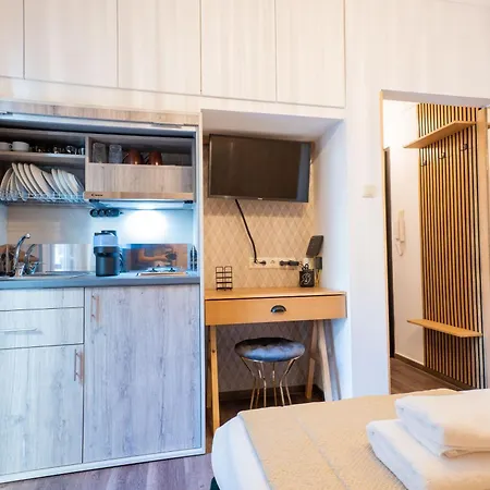 F & B Collection - Mini For 2 * Thessaloniki