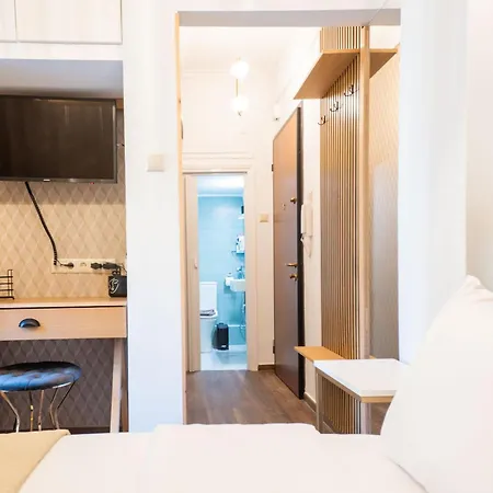 Apartment F & B Collection - Mini For 2 *