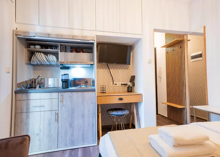 F & B Collection - Mini For 2 * Tessalónica