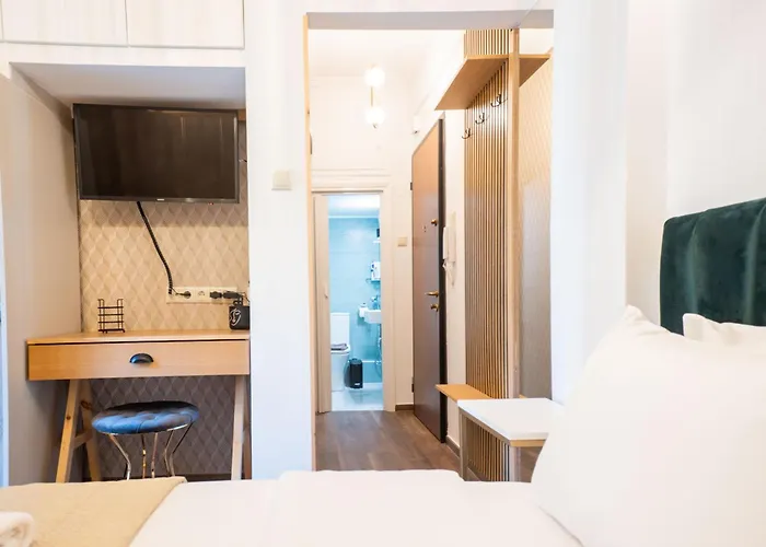 Apartment F & B Collection - Mini For 2 *